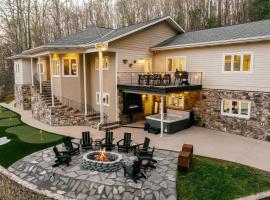 Mountain Mansion Estate Luxurious Family Fun, hotel v destinaci Biltmore Forest