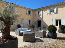 Domaine de la Noiseraie - Suites spacieuses, barrierefreies Hotel in Belleville-sur-Saône