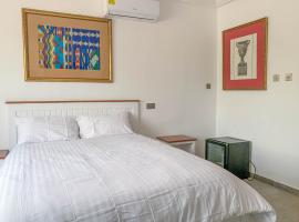 Conys Guest House, hotel in Kwabenya