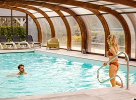 Mercure Cabourg Hôtel & Spa、カブールのホテル