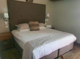 Fairview Hotels,Spa & Golf Resort, хотел в Тзанеен