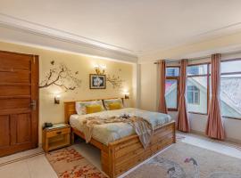 Alaya Stays Meridian Oak 5BHK Villa in Shimla, vila di Shimla