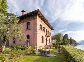 Lake Front Villa Schlosser