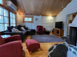 Viihtyisä ja tilava mökki, Pytkykaksonen B, hotel in Syöte