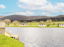 Tranquility at Chantry Lodge, chalet di Clitheroe