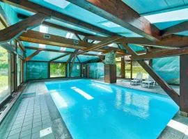 Prarion ski in ski out and swimming pool !