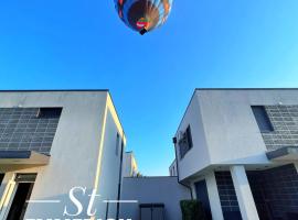 St Emmerich Residence, готель у місті Дьєр