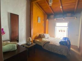 Economica y centrica habitación, hotell i Cajamarca