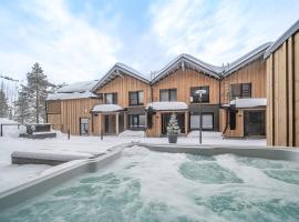 Luxury Ski-in&Out &Private Jacuzzi (Levi Diamonds), hotel in Sirkka