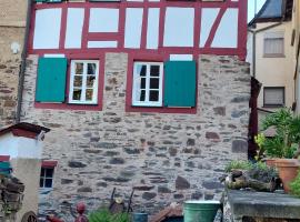 Ferienhaus Am Moselstausee, hotel in Sankt Aldegund