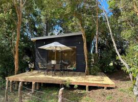 Cabaña en el bosque Chiloé, hotel v destinaci Curaco de Velez