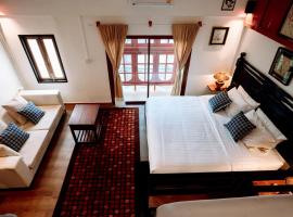 Ubon Huan Kaew อุบลเฮือนแก้ว, bed & breakfast σε Ban Na Khwai