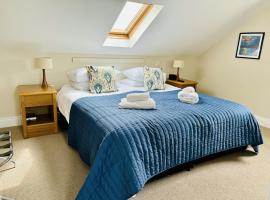 The Boatside Inn - South Tyne - 1 Bedroom Cottage, готель у місті Гексем