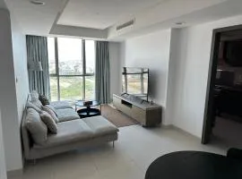 Pinnacle Row Cityscape Haven