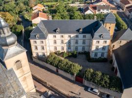 Ch&acirc;teau de Berg, hotel amb piscina a Berg-sur-Moselle