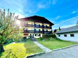 Whats-App Self-Check-IN - Villa Maria Theresia, hotell sihtkohas Bad Goisern