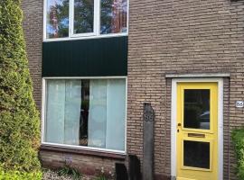 Hoekhuis met tuin op het zuiden., huoneisto kohteessa Gouda