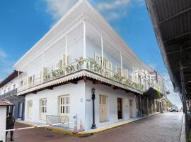 Casa Acomodo Casco Viejo 4bdr Historic Mansion, hotel v Panama Cityju