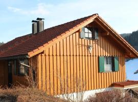 Ferienhaus Alpkönig in Missen mit Garten und Terrasse, loma-asunto kohteessa Missen-Wilhams