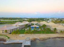 Holiday Inn Resort Grand Cayman, an IHG Hotel, hotel en George Town