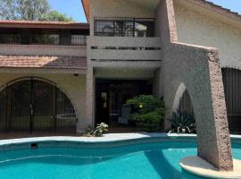 Quinta Vista Hermosa, guest house in Cuernavaca