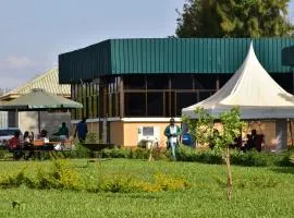 Koma Gardens and Resort