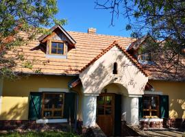 Madárház, vila v destinaci Szentbékkálla