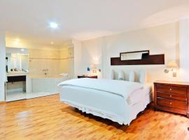 Hotel LP Columbus, hotel v destinaci La Paz
