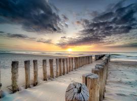 Ostsee Ferienhaus mit Whirpool, hotel en Wolgast