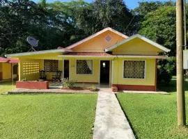 Casa Amarilla