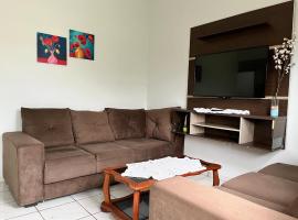 Apartamento a 100 mts Hospital Cassems, hotel v destinácii Dourados