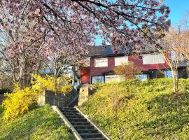 Mountain View Totoro - spacious & sunny, hotel med parkering i Yoichi