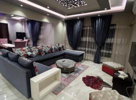 شقة غرفتين الشيخ زايد قريب اركان, hotel in Sheikh Zayed