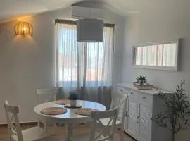 Apartmant SEASIDE - 2 min from beach, great terrace