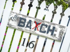 The Batch 16 Alexander St Hayborough - No Linen Included, villa em Hayborough