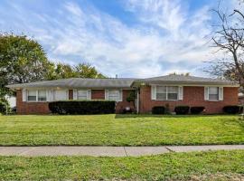 Housepitality - The Gahanna Ranch - 3 BR - Airport, hotel in Gahanna