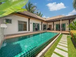 3 bedrooms private villa with garden Rawai