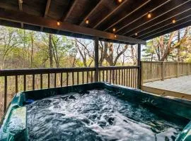NEW Cabin with Spectacular View with HOT TUB in the Smoky MTNS