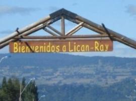 cabañas en licanray, hotel in Villarrica