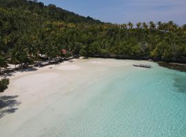 Sera Beach Dive Resort, hotel em Kododa