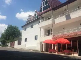 The Rolé House