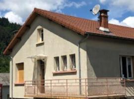 L ARDECHE VERTE, hotel pantai di Saint-Martin-de-Valamas