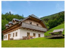 Infanglalm "Traunsee", hotel in Neukirchen