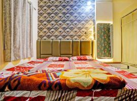 Super OYO Meera Guest House, hotel u gradu 'Nadiād'