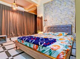 Super OYO Meera Guest House: Nadiād şehrinde bir otel