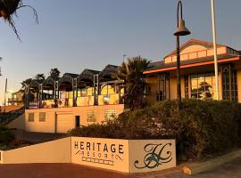 Heritage Resort Shark Bay، فندق في دينهام