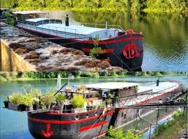 Experience Paris 2024 from la Seine