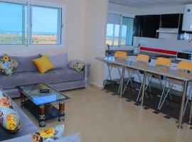 BOUZNIKA Appartement B13 โรงแรมในBouznika