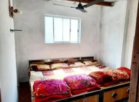 Ujjain Yatri Niwas Homestay