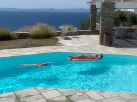 Elli s seafront pool villa, w/sandy beach in Kea, Cyclades, hotel in Melissaki